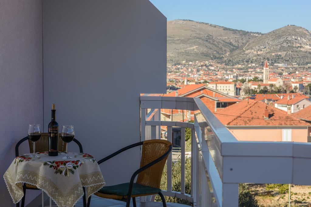 Apartments Mijo Trogir Quarto foto