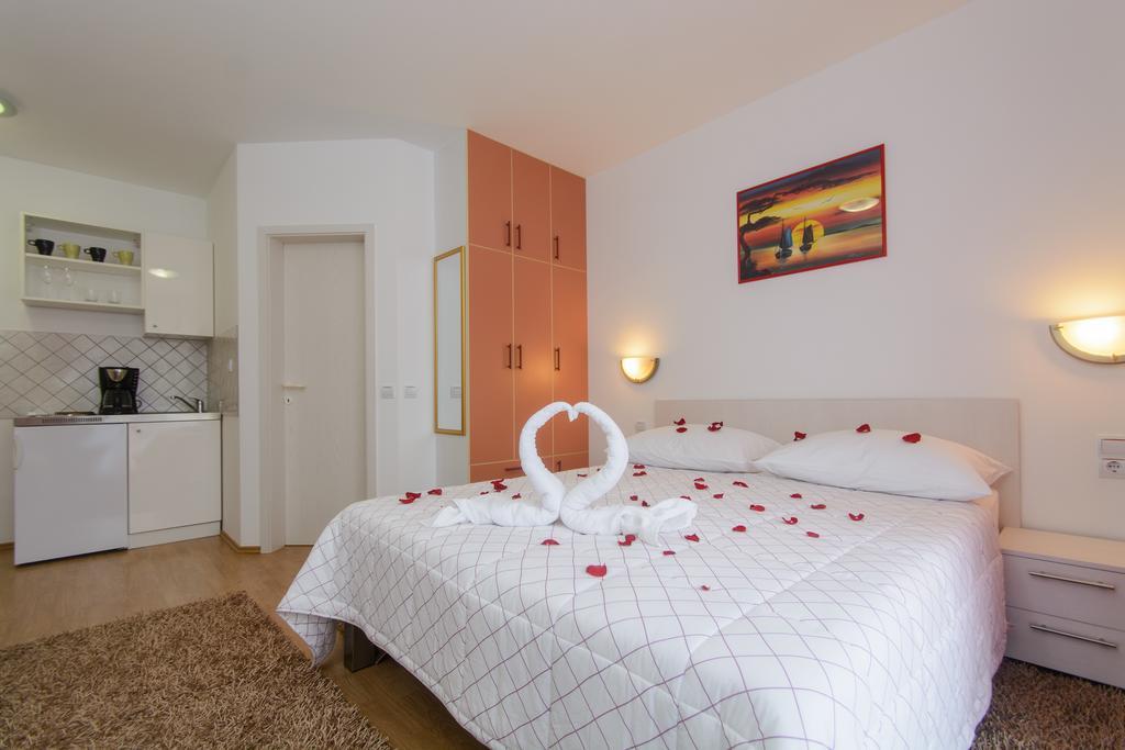 Apartments Mijo Trogir Quarto foto