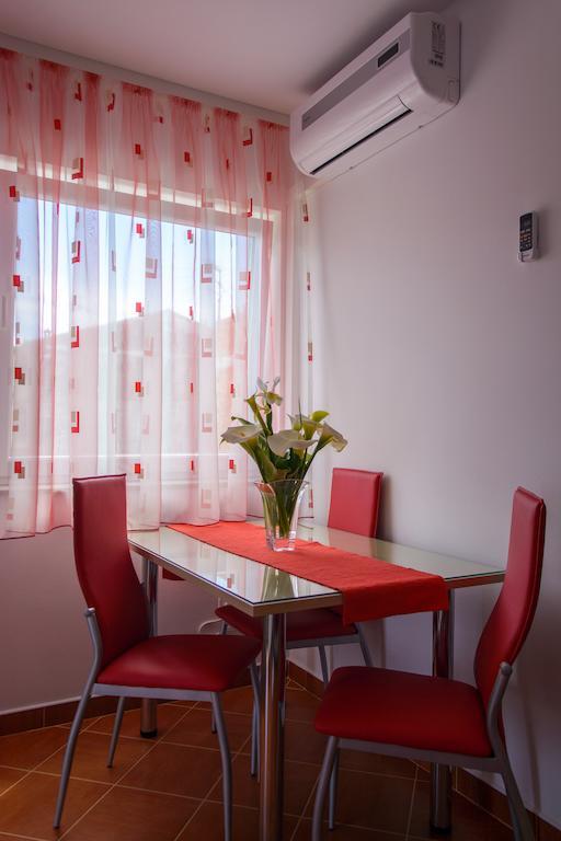 Apartments Mijo Trogir Quarto foto